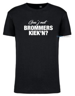 Goa&#039;j met brommers kiek&#039;n T-shirt
