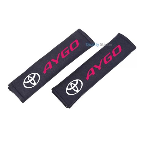 Toyota Aygo 1 fuchsia gordelhoes