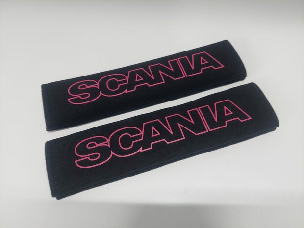 Scania (2) gordelhoezen fuchsia roze