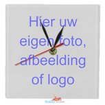 Klok vierkant met eigen afbeelding, foto of logo. Klok vierkant met eigen afbeelding, foto of logo.